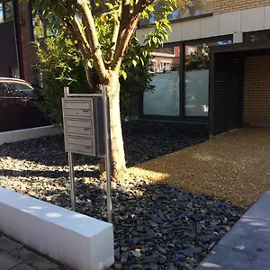 Apartment Met Groot Terras, Mortsel