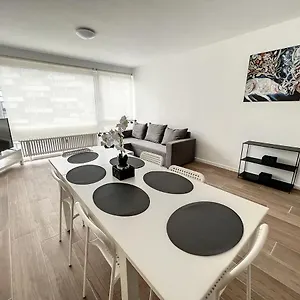 Tirou 5 Centre - Gare - Aeroport Appartement